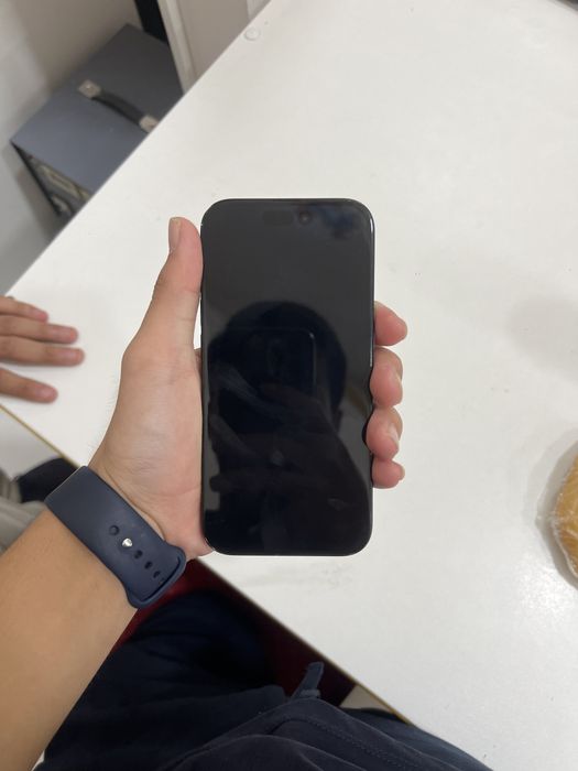 Iphone 15 128гб.