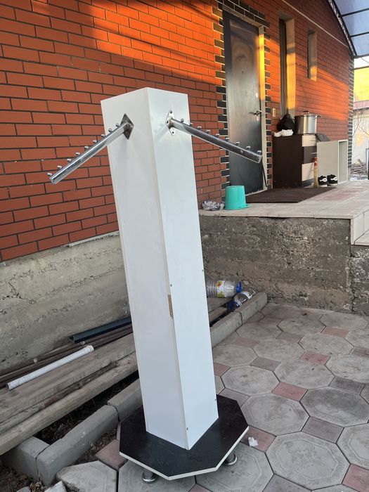 Вешалка стойка для прихожки