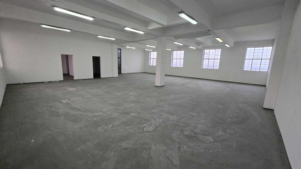 Hala depozitare500 si birouri 1000m2 pentru inchirere/vanzare RomanE85