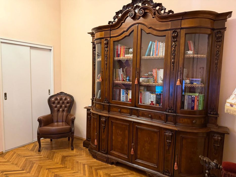 Vitrina/Biblioteca Baroc