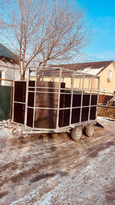 Прицеп коневоз скотовоз