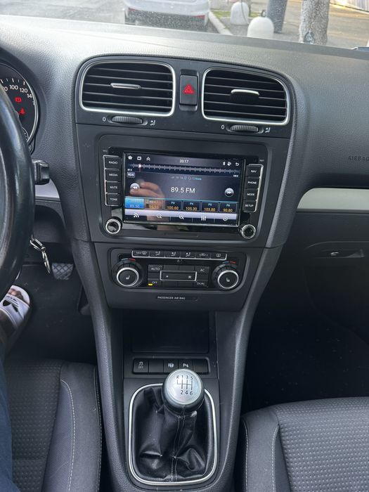VOLKSWAGEN Golf 2011 — imagine 5