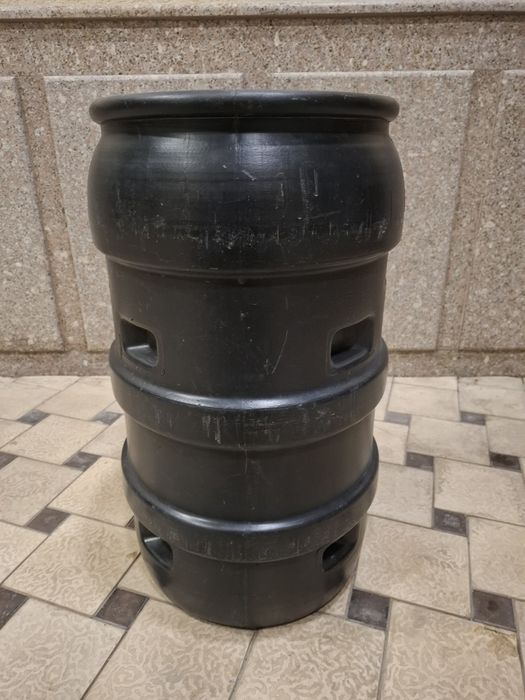 Bochka plastik sotiladi