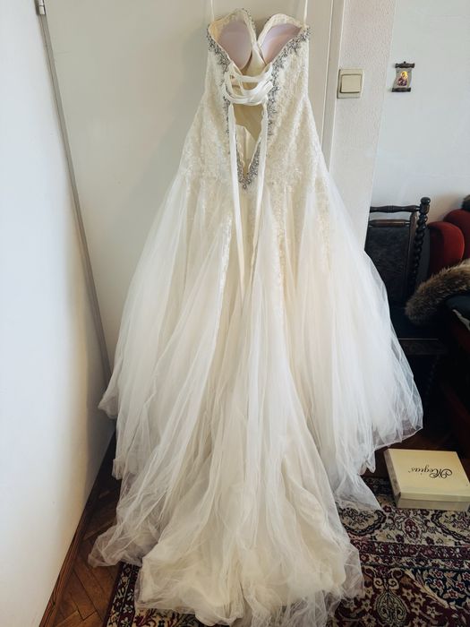 Сестбена рокля с було