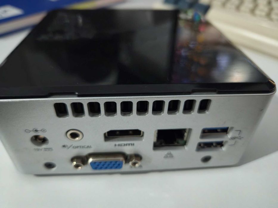 Intel Nuc NUC5CPYH
