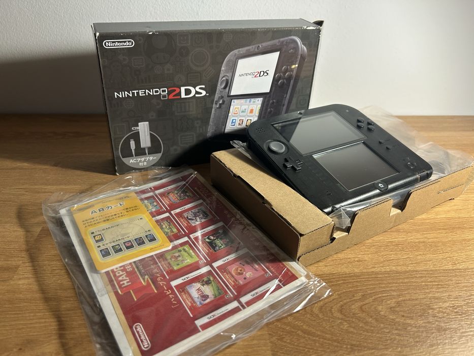 Nintendo 2DS modată — set complet, cutie originala, card configurat
