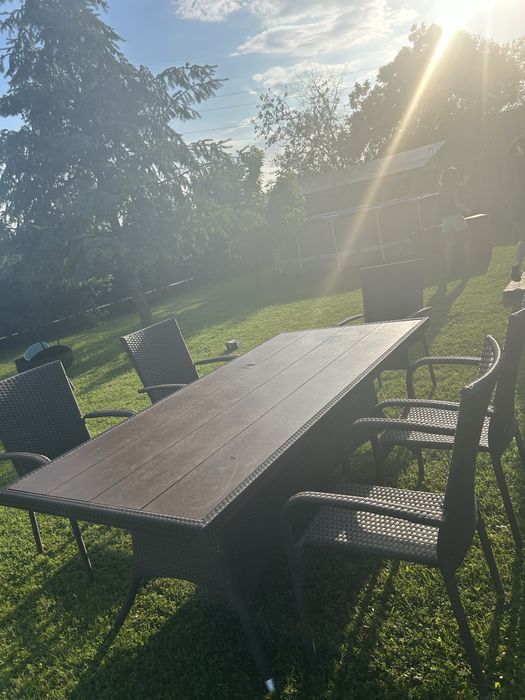 Masa de terasa, gradina