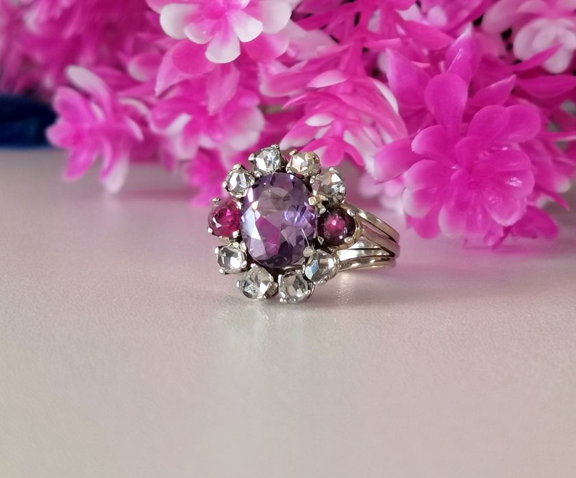 Inel vintage superb din aur de 18k cu diamante naturale și certificat