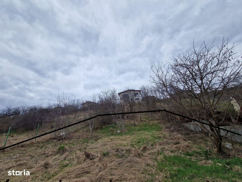 Teren cu toate utilitatile 584 mp, Dezmir zona str Criseni