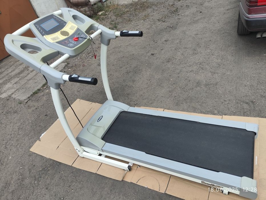 Беговая дорожка.