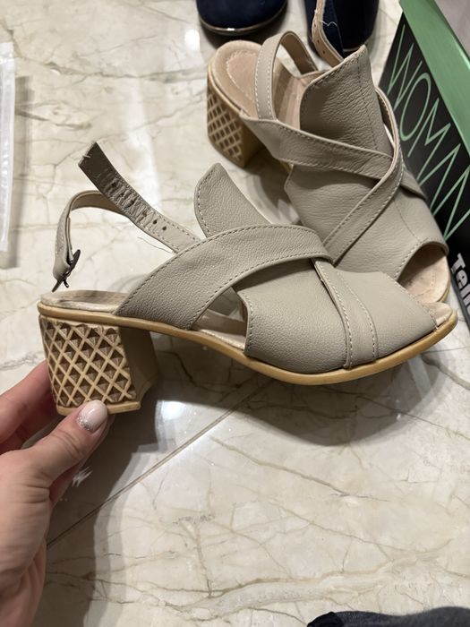 Дамски сандали естествена кожа