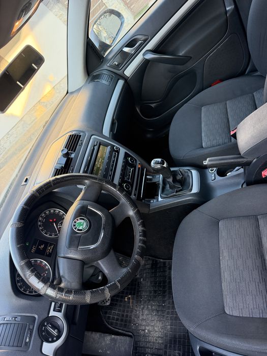 SKODA Octavia 2013 — imagine 4