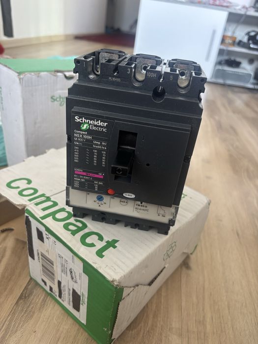 Schneider Electric Compact NSX100H 80A LV429671