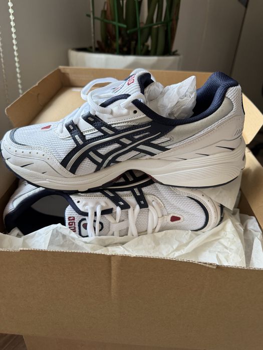 Кроссвоки Asics (новые в коробке)