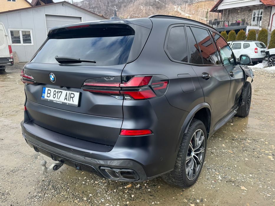 Bmw x5 m60i facelift  avariat