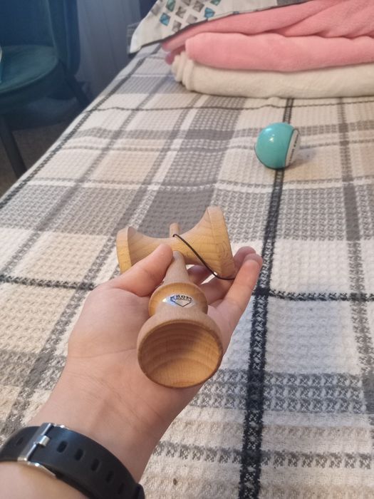 Kendama Krom Pop Albastră