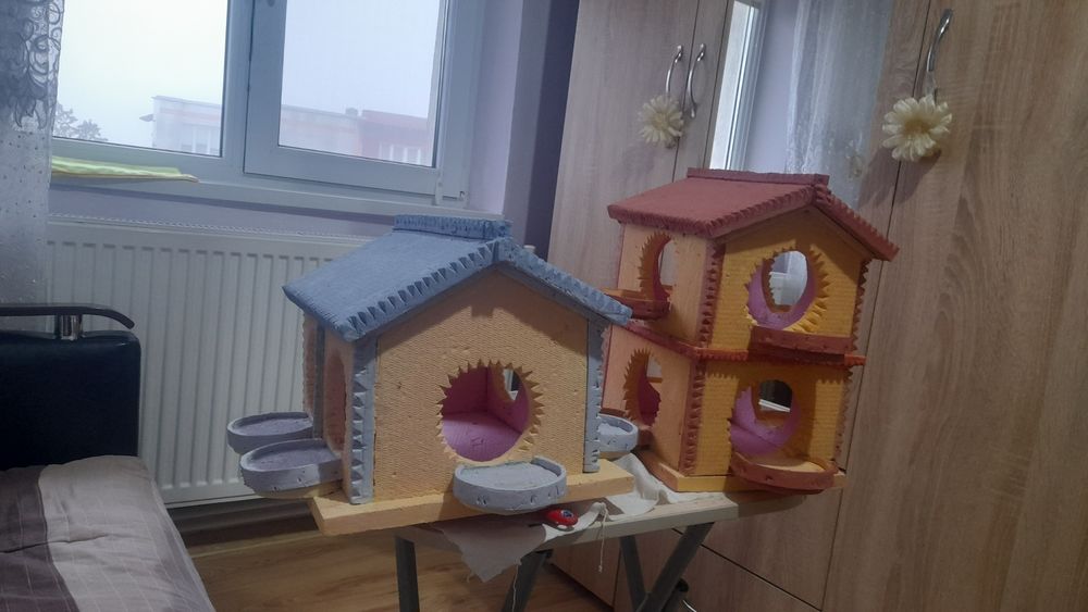 Vând căsuța pasarele