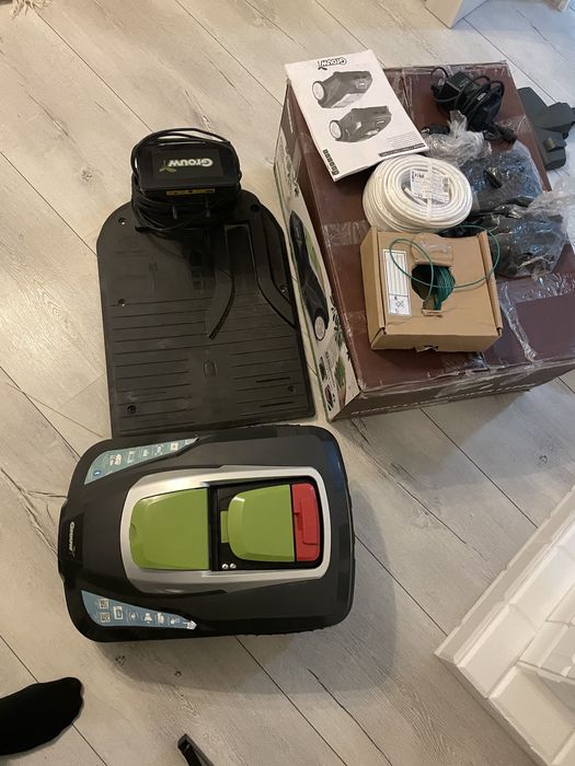Robot tuns iarba Grow L1200 – complet, cu stație + fir, funcțional