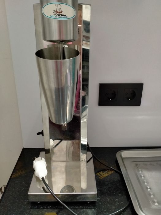 Шейкер для приготовления коктейлей