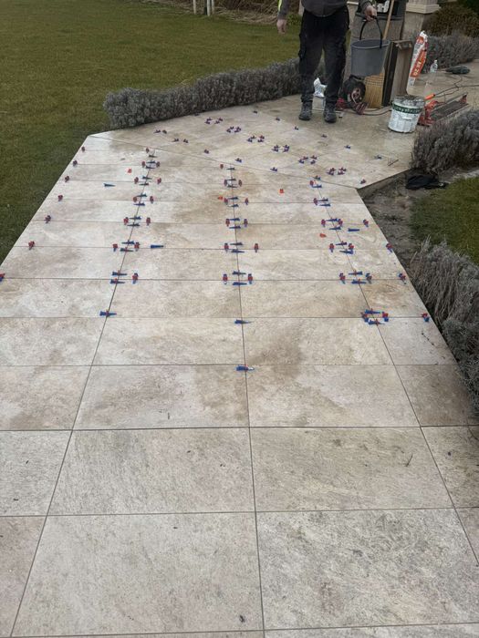 Лепене на фаянс, теракот, гранитогрес