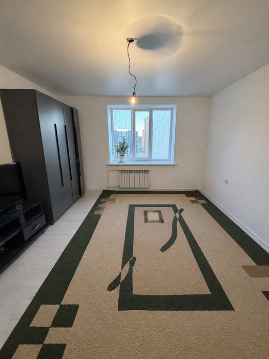 Продам 2 х ком квартиру