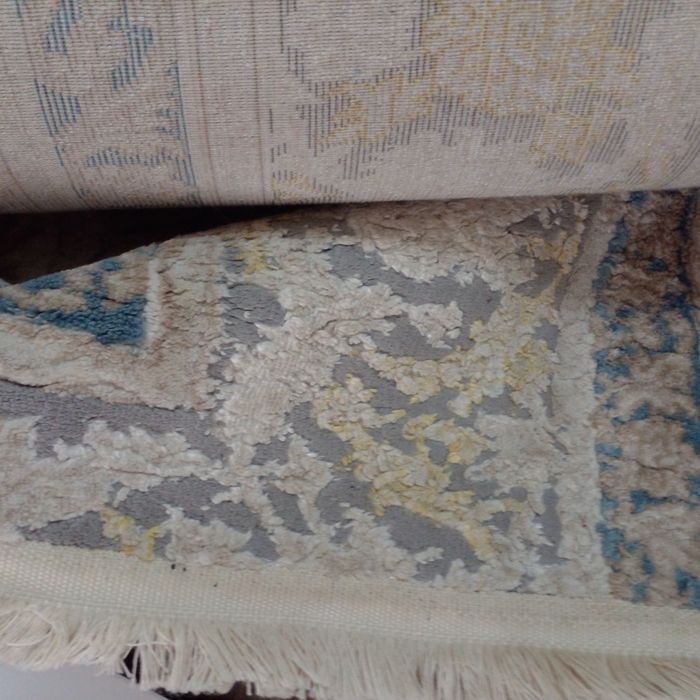 Продаётся 3 ковры и 1 дорожка новые свой 2.5 миллионов сум