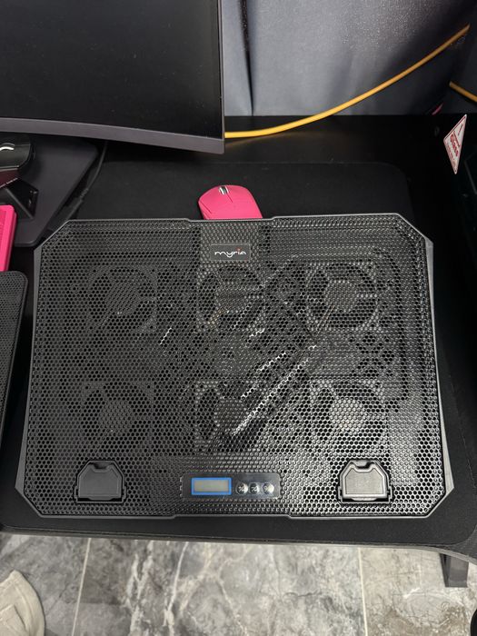 Laptop Gaming MSI cyborg 15+pad-uri racire 3 buc Gratis