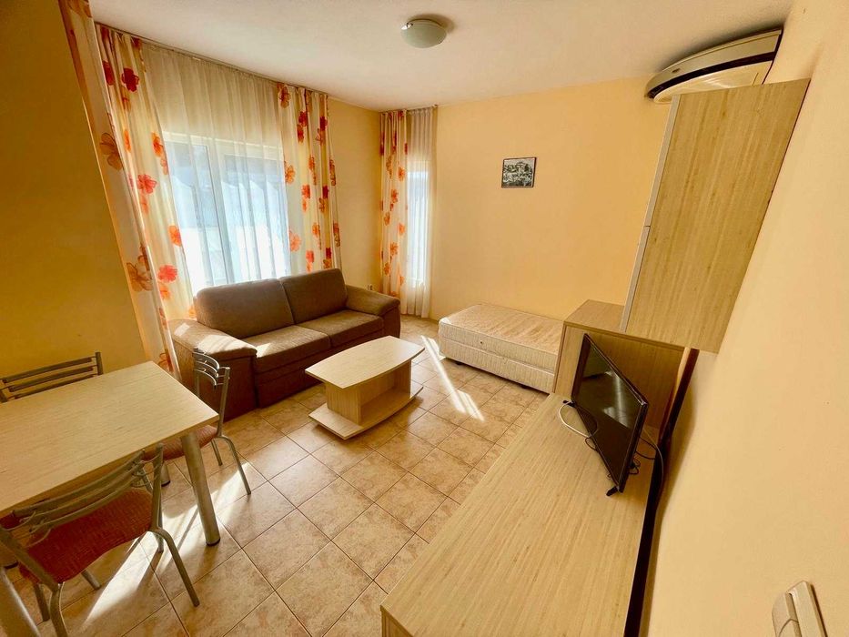 Продава се Двустаен апартамент в Свети Влас - 70 кв.м за 1113 €/кв.м - Снимка #3