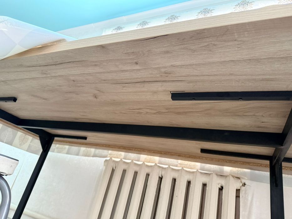 Кухонный стол сатылады. Доставка бар