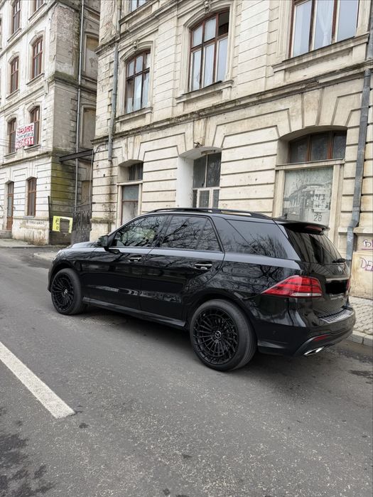 MERCEDES-BENZ GLE 2015 — imagine 2