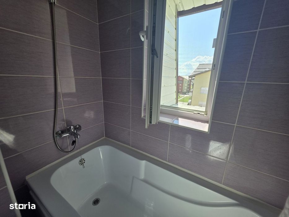Se vinde 2 camere 60mp in Sanpetru Subcetate la mansarda, ca nou