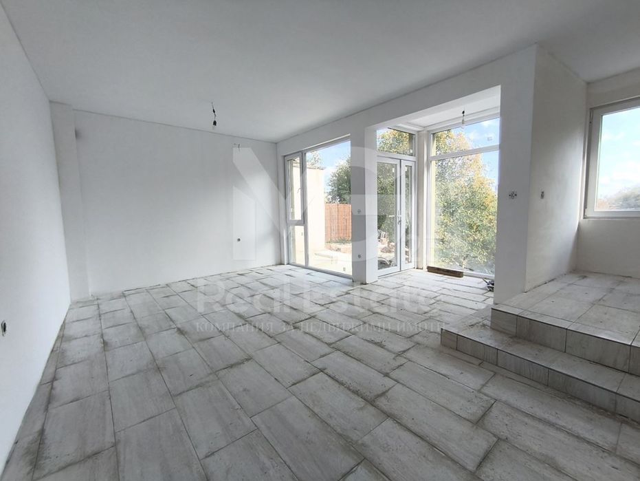 Продава се Къща в с. Руен, Област Пловдив - 100 кв.м за 1750 €/кв.м - Снимка #2