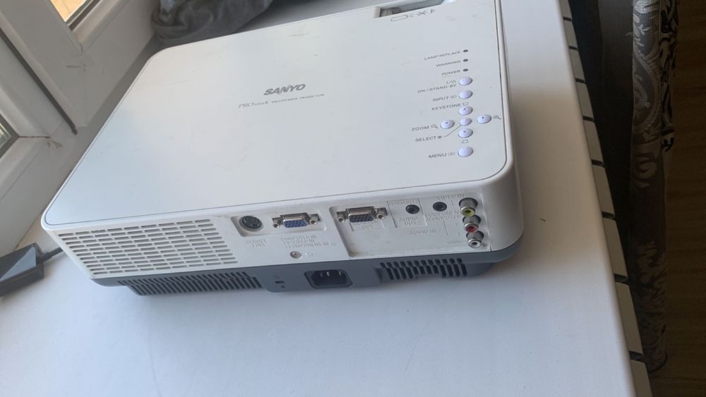 Проектор SANYO PRO xtrax