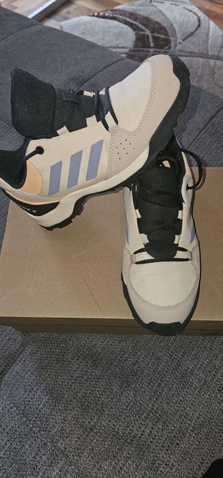 Ghete Adidas Terrex
