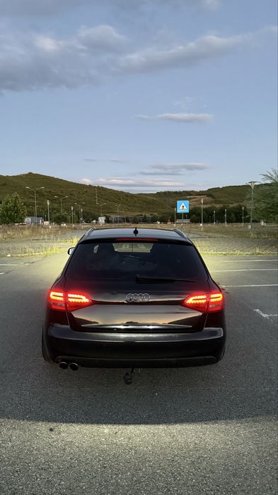 Vand Audi a4 b8 S line 143cp