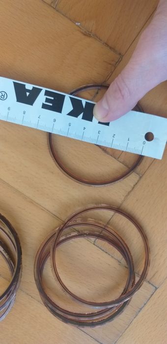 Индийски гривни подходящи за бели днес и др.