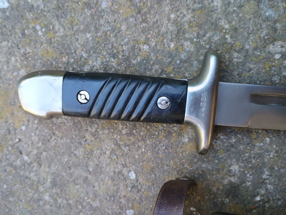 Стар Армейски Нож.Ползван за дежурства.