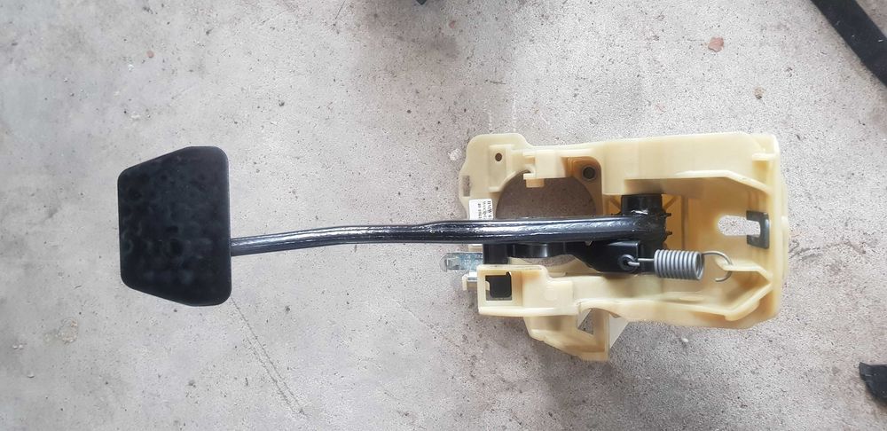 Спирачен педал - /БМВ/BMW/-/е60/е61/-M57N2 3.0d 231кс