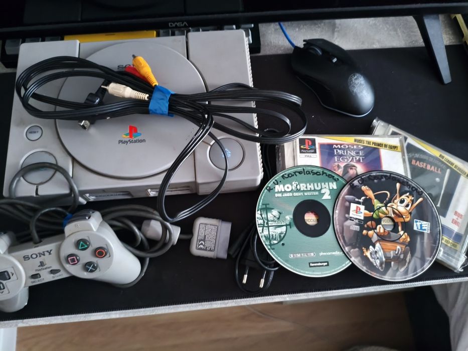Продам playstation 1