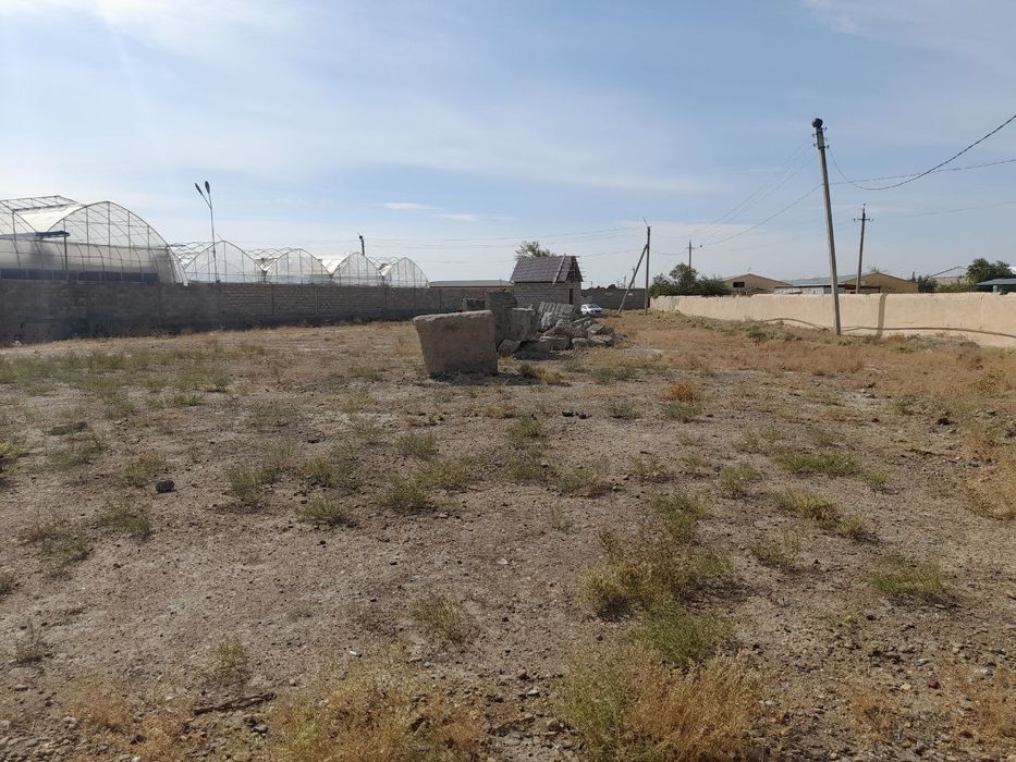 Продается земельный участок 22, 47 соток.