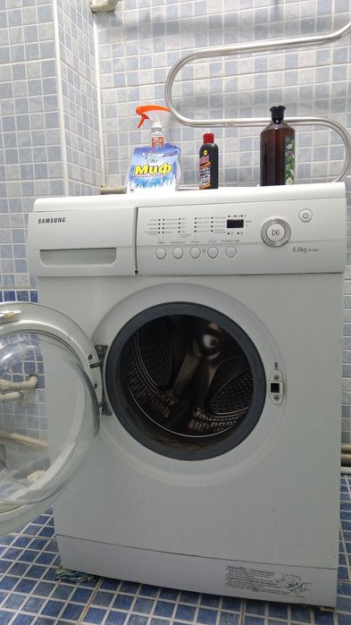 Продам стиральную машину Samsung