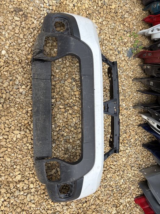 Bara fata + spoiler Dacia Duster 2 2017/2018/2019/2020/2021/2022