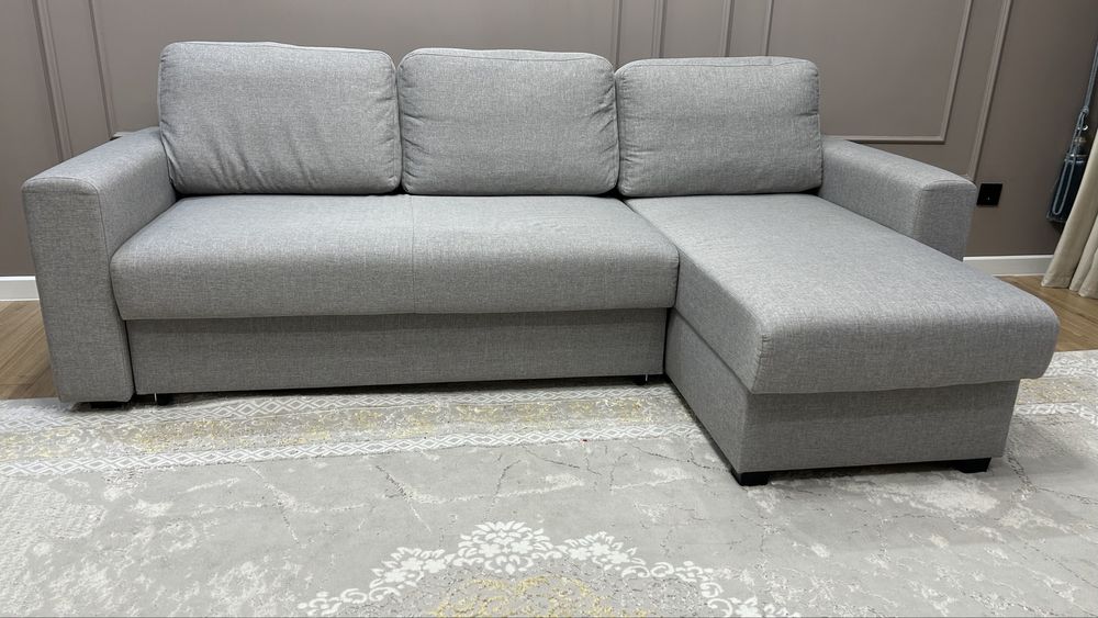 Продам диван Торг уместен