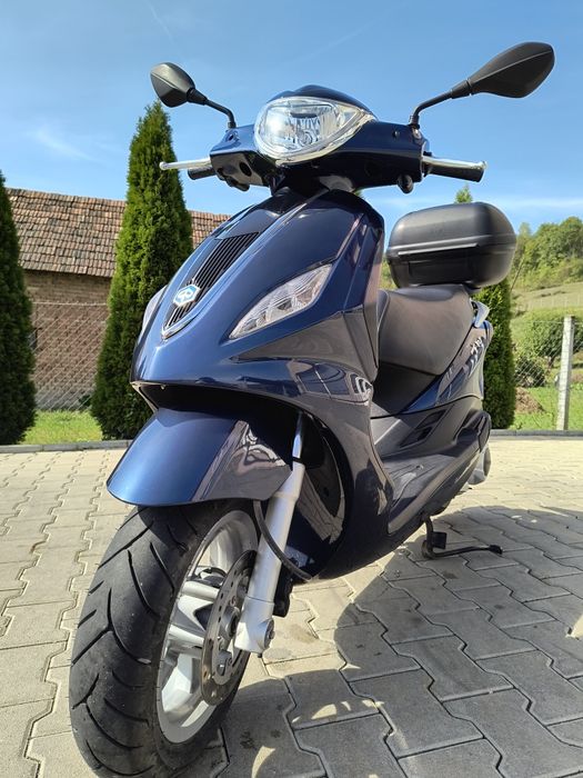 Piaggio NEW FLY 125i AN:2015