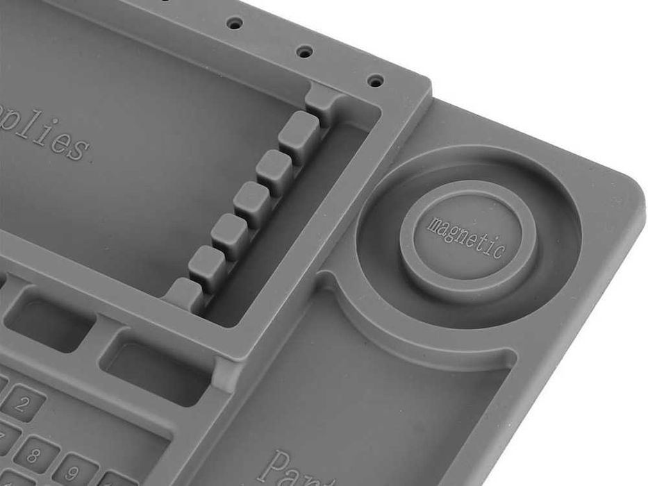 Covoras service silicon 30x45 cm cu magnet rezistent la caldura