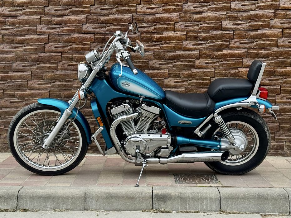 Suzuki Intruder VS 800