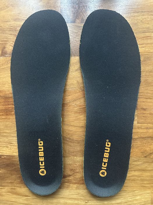 Продавам чисто нови маркови стелки - размер 45