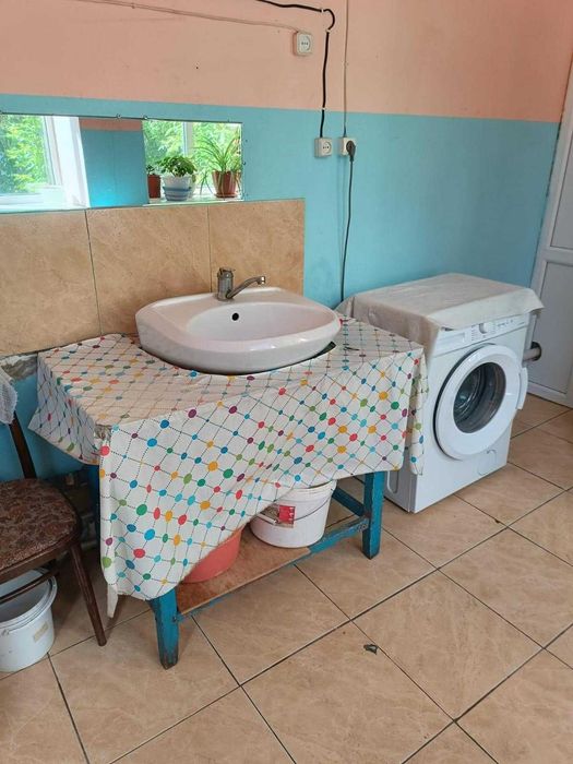 продам 2 х комнатную квартиру