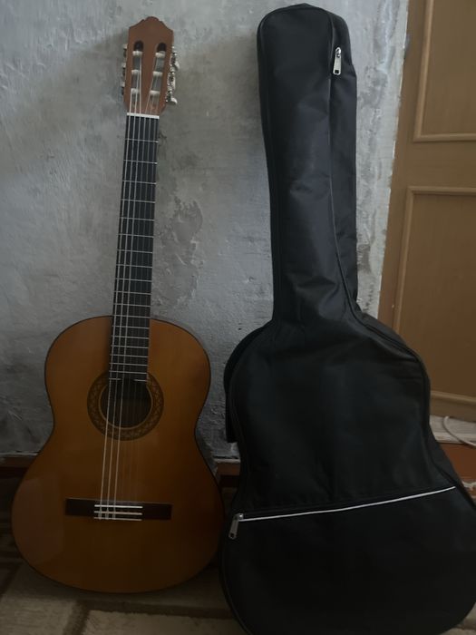 Продаётся Гитара