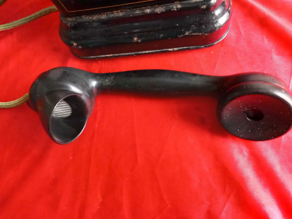 Телефон Метален с Манивела